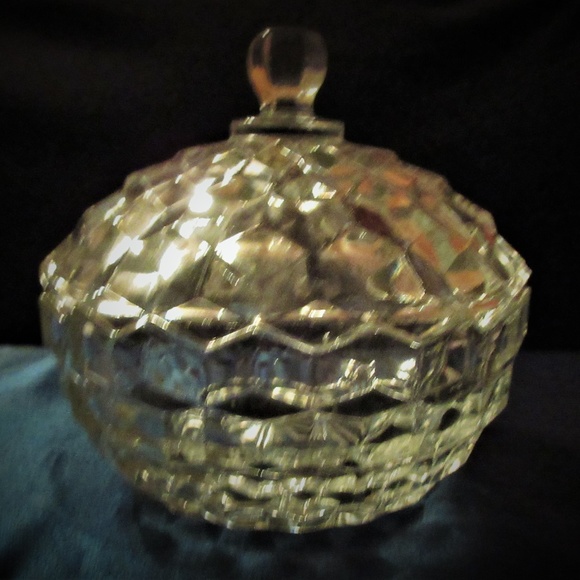 Vtg FOSTORIA AMERICAN Diamond Edge Nappy 6" Candy - Picture 3 of 5